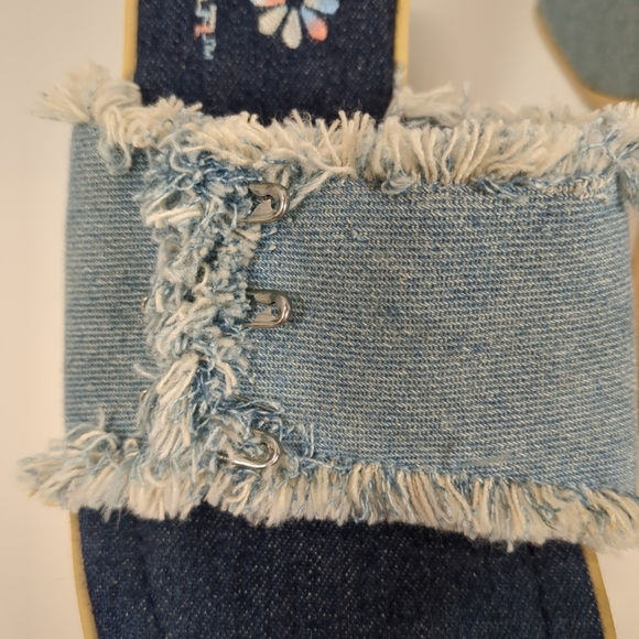 BC Footwear Women's Denim Fringe Platform Wedge Sandals , Size 6.5 - Picture 3 of 8